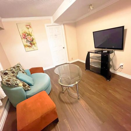 Private Suite With Private Entrance King Bed Richmond Esterno foto